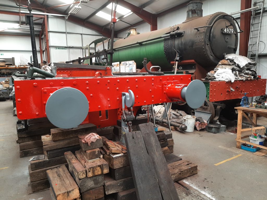 5643's buffer beam sporting a fresh coat of red paint