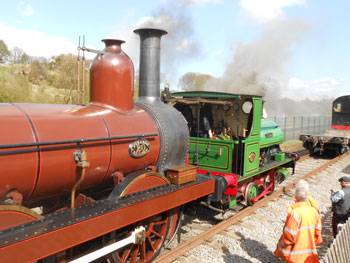 FR20 and Teddy at the museum end of the Locomotion running line